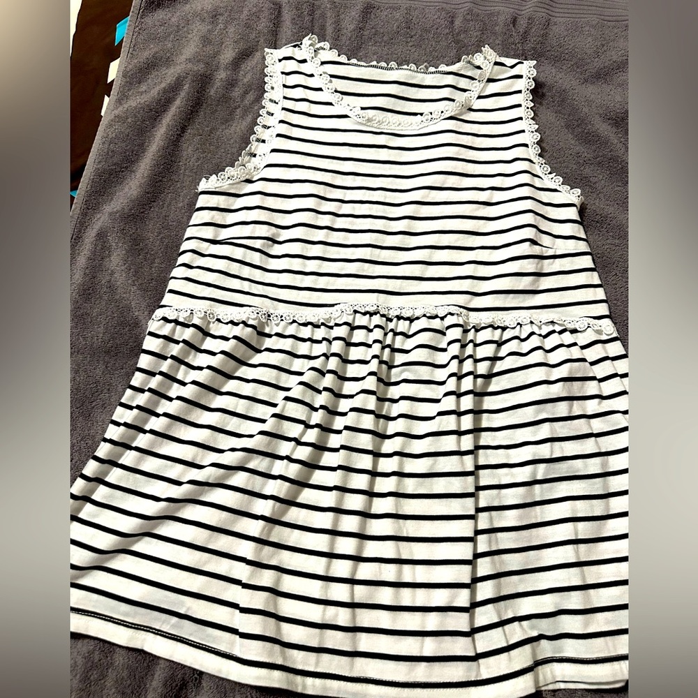 Woman’s flowy tank top
